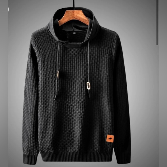 NWT Limitsix Quilted Pullover Hoodie Sweater black in size Large - Picture 2 of 7